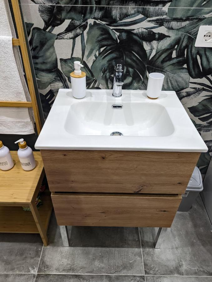 Amari Home Catania Bagian luar foto