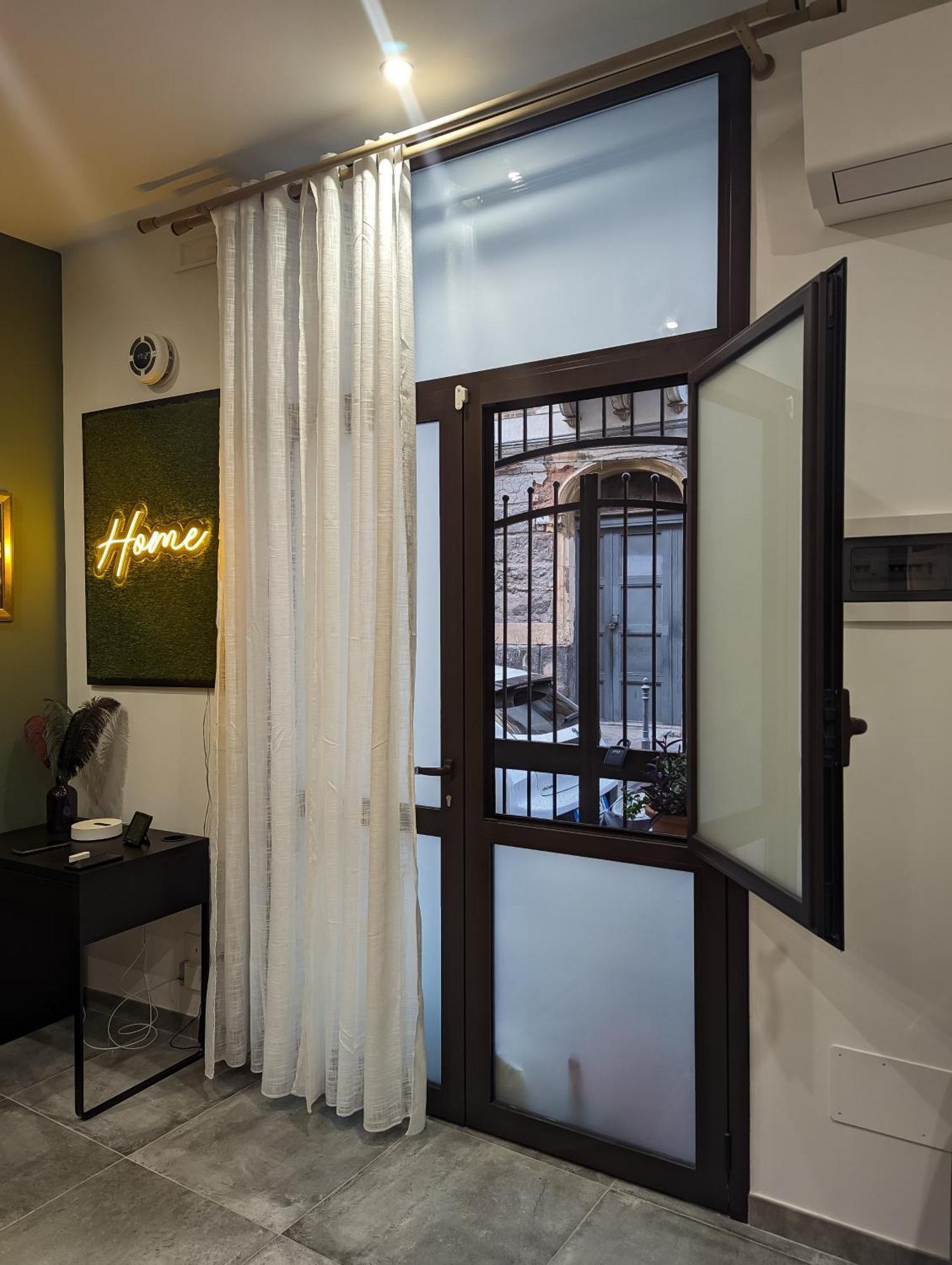 Amari Home Catania Bagian luar foto